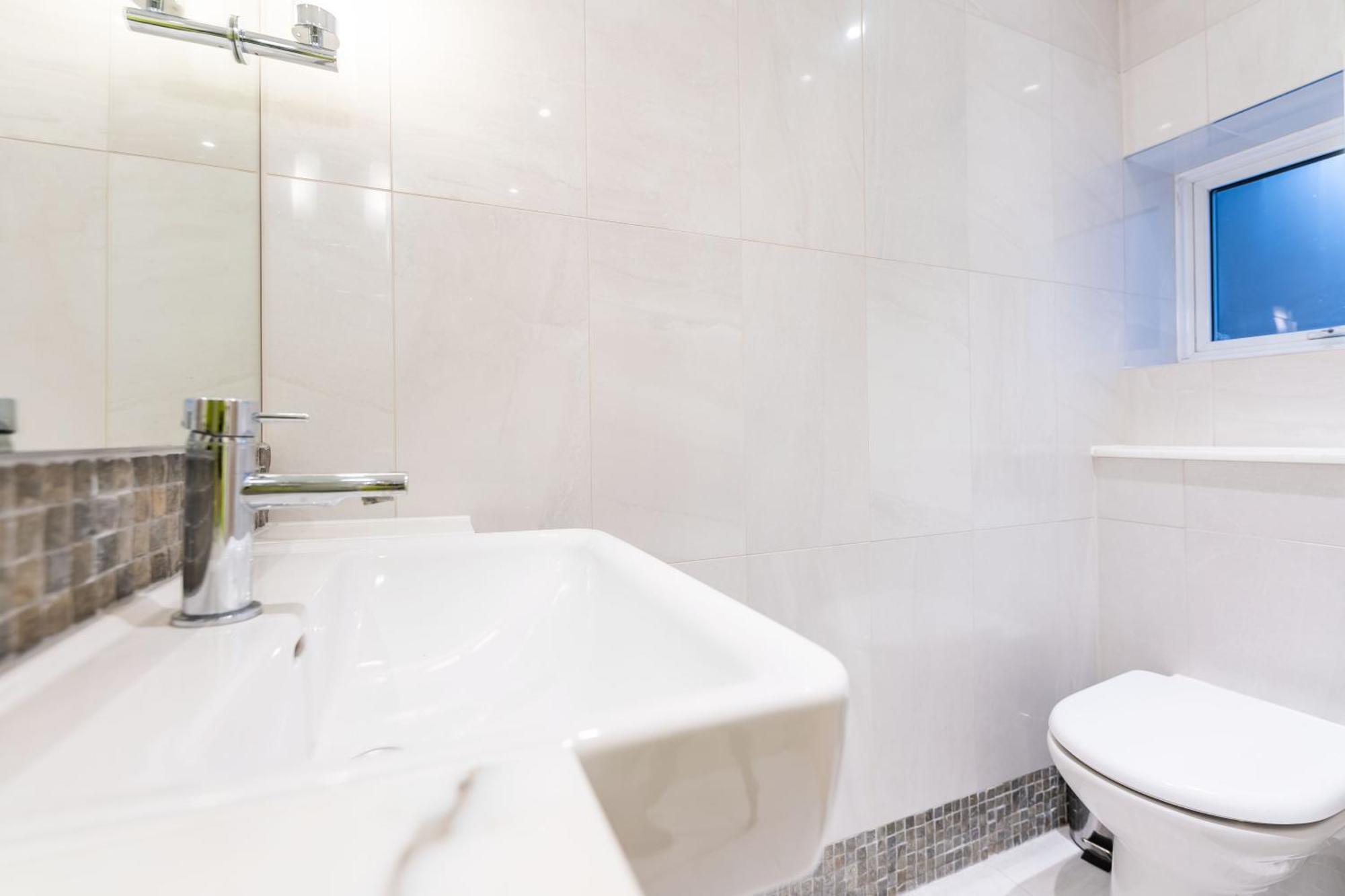 Luxury 6 Bedroom House In Southwick Street Лондон Экстерьер фото